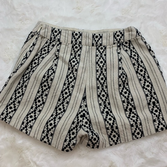 Hollister Summer Shorts - Picture 7 of 7